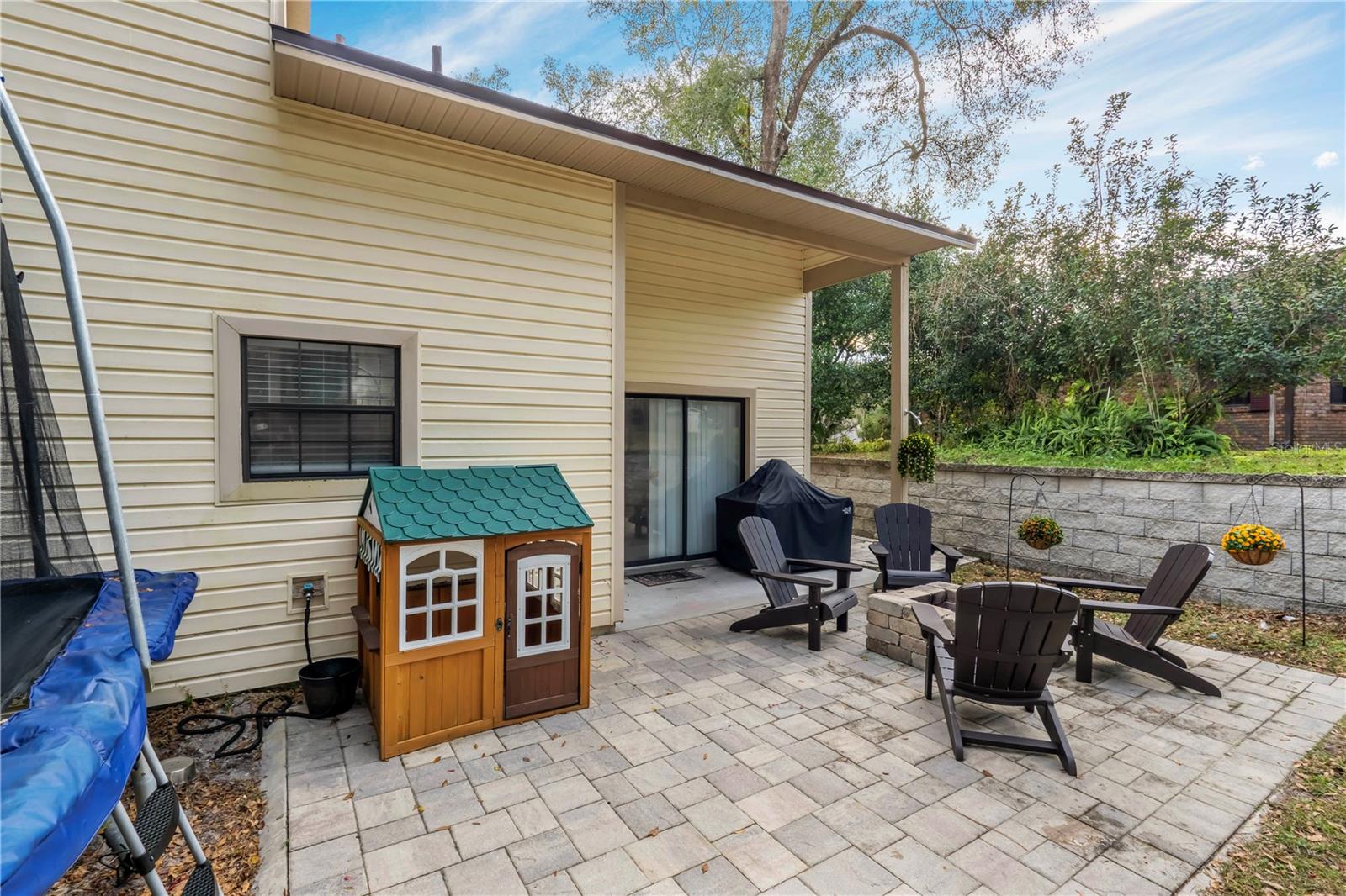 Image 21 of 26 For 425 Black Ironwood Drive