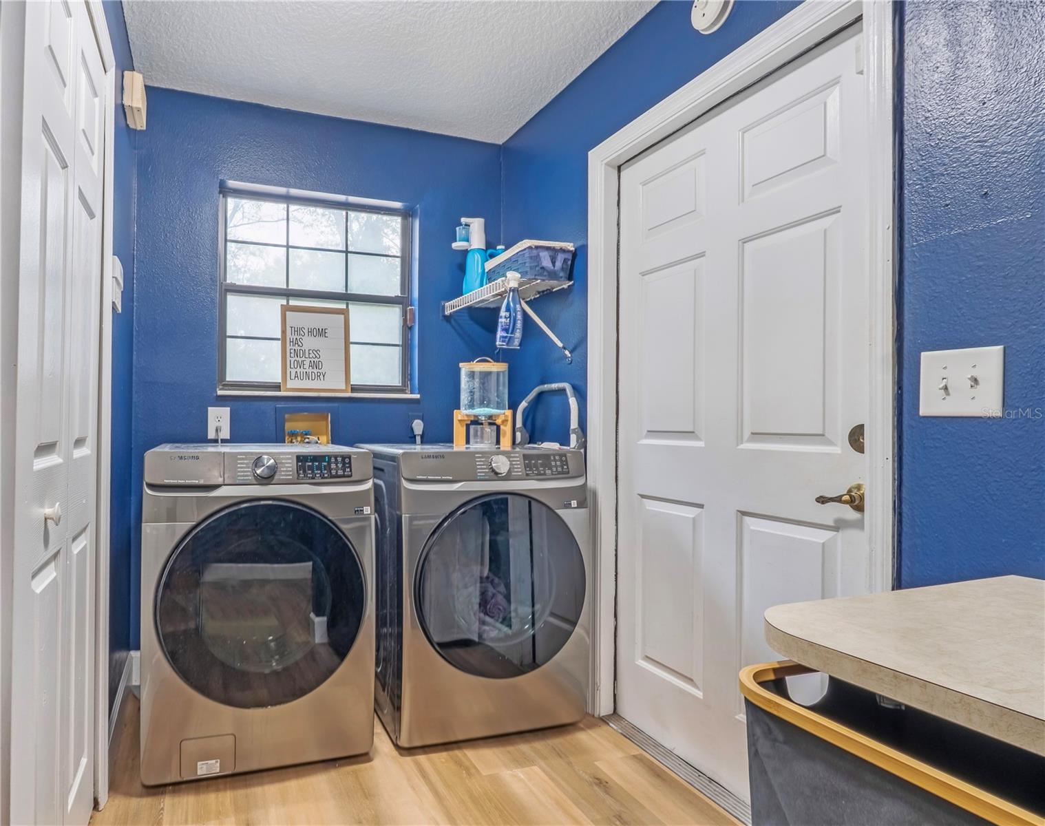 Image 4 of 26 For 425 Black Ironwood Drive