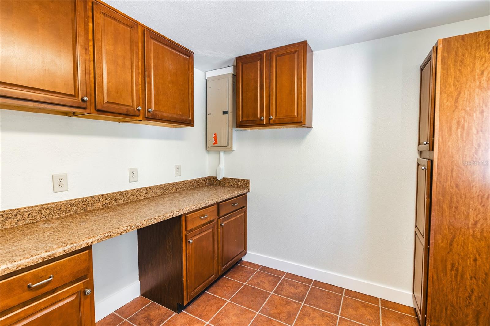 Image 10 of 21 For 520 Camelia Lane