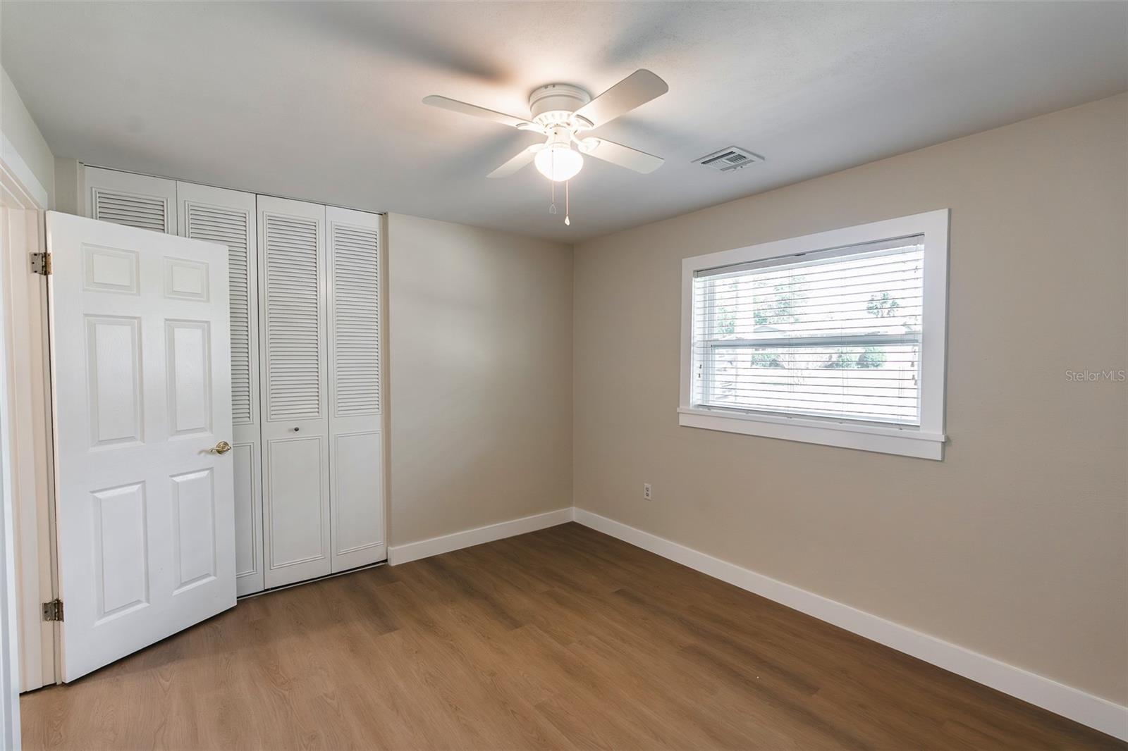 Image 14 of 21 For 520 Camelia Lane