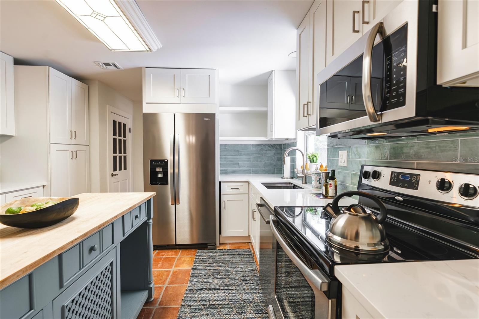 Image 9 of 21 For 520 Camelia Lane