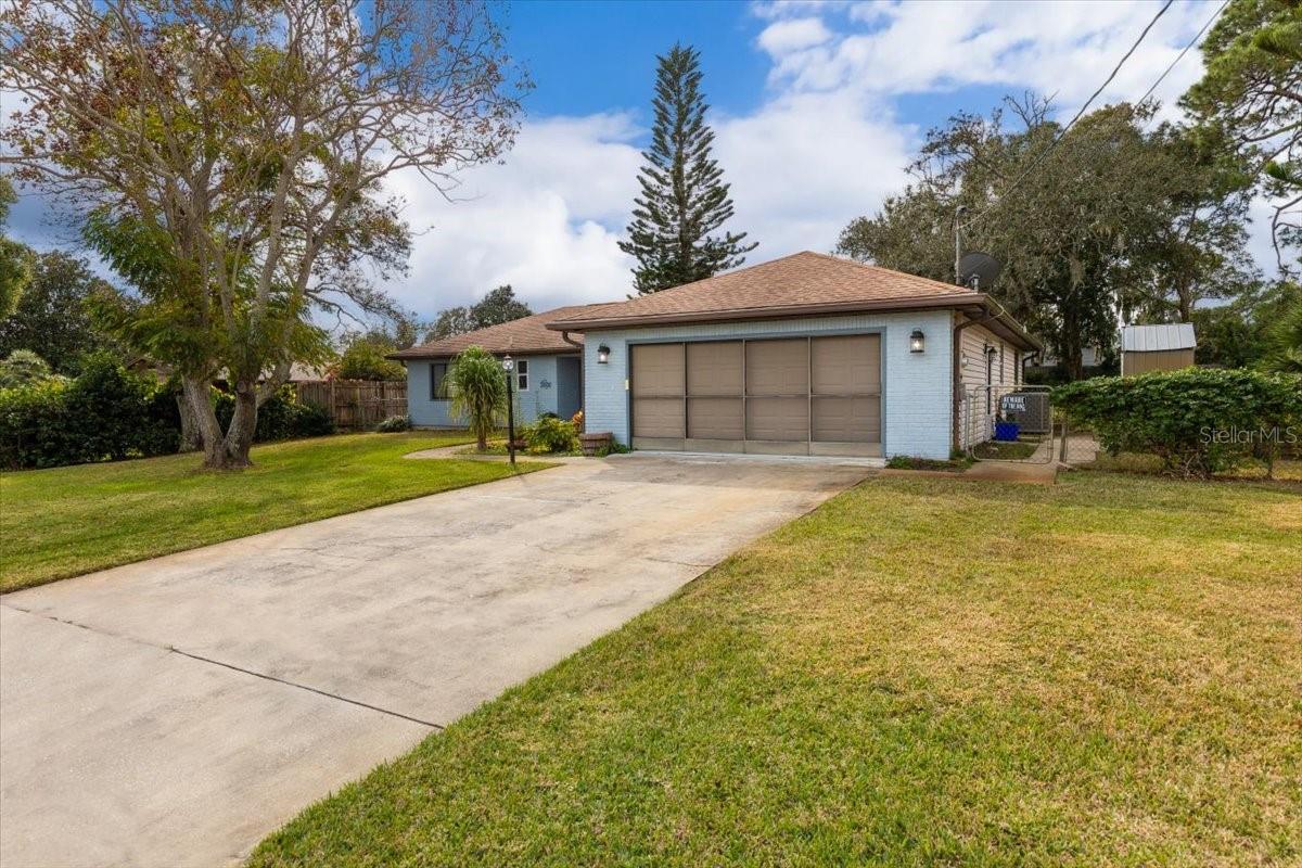 Image 14 of 69 For 2650 Glenwood Avenue