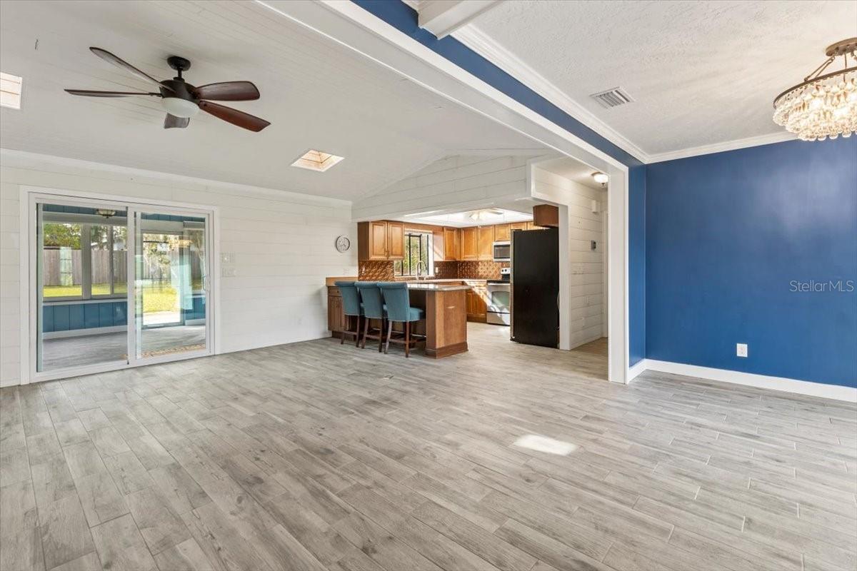 Image 34 of 69 For 2650 Glenwood Avenue