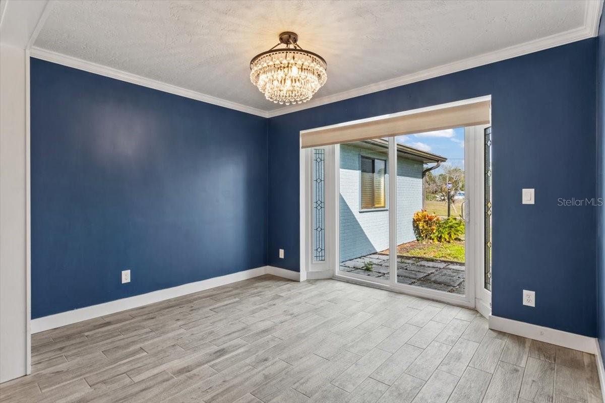 Image 9 of 69 For 2650 Glenwood Avenue