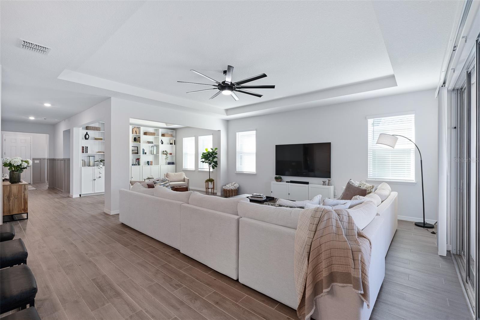 Image 5 of 45 For 565 Lady Grace Place