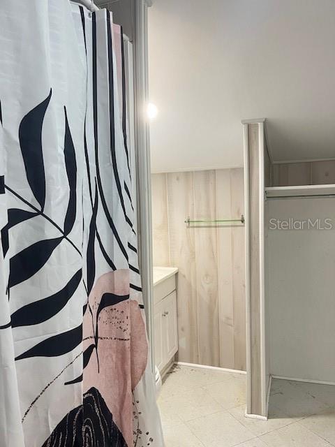 Image 8 of 9 For 736 Florence Avenue