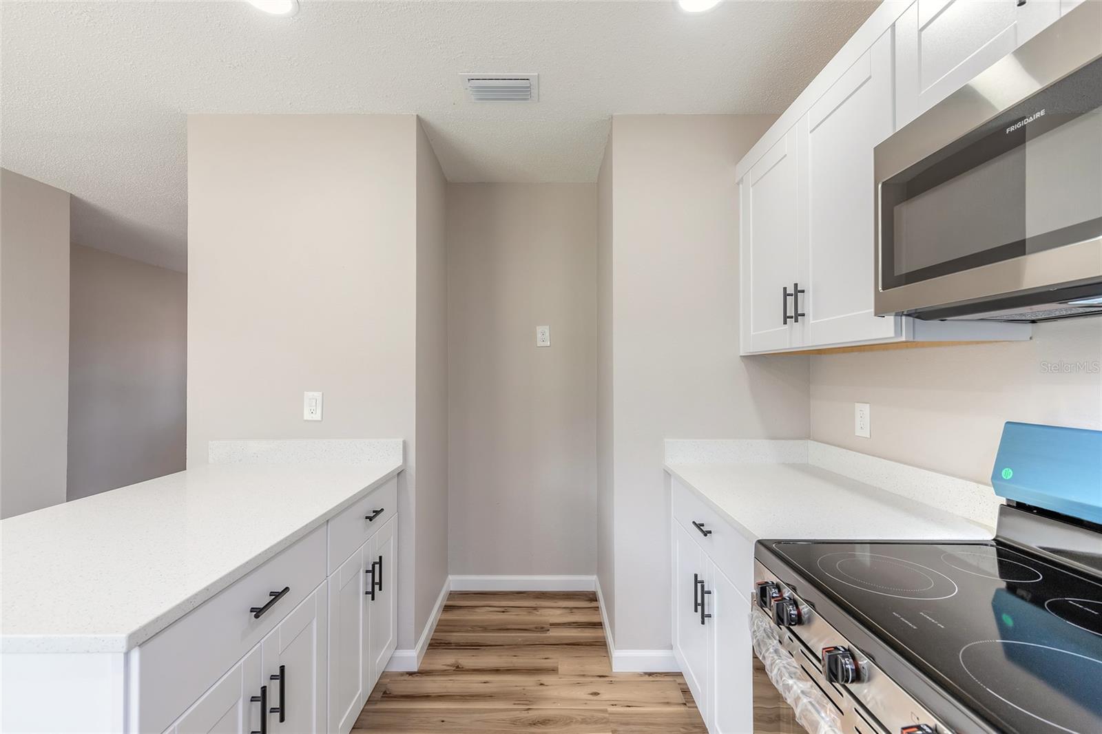 Image 15 of 30 For 1605 Bradford Road