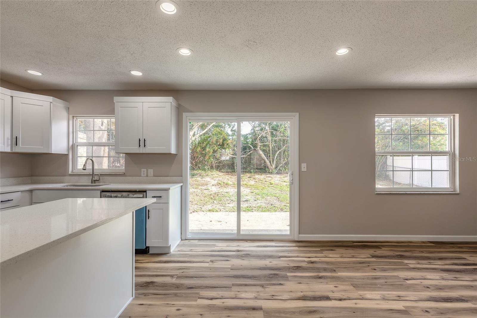 Image 7 of 30 For 1605 Bradford Road