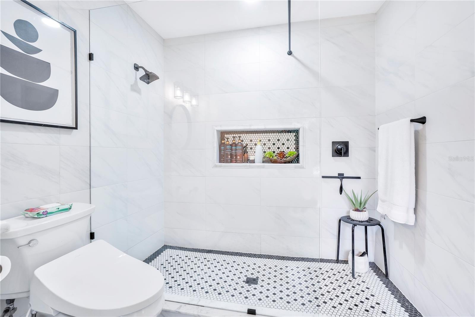 Image 24 of 61 For 8 Fernwood Trail