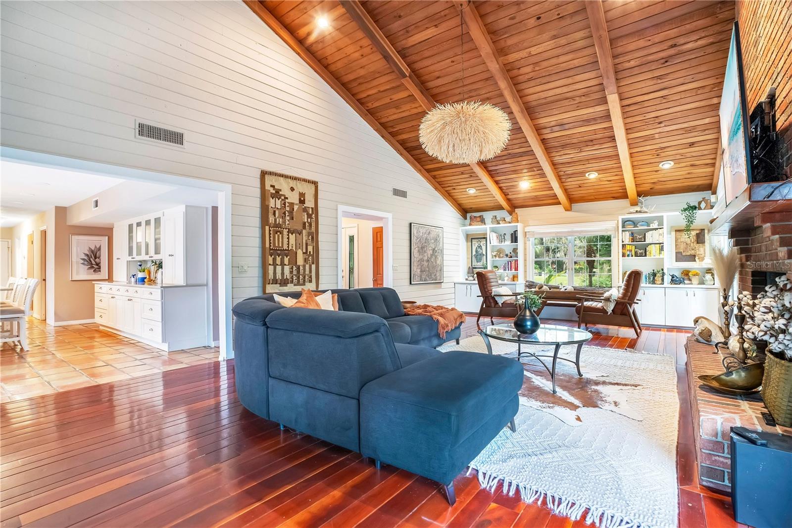 Image 35 of 61 For 8 Fernwood Trail