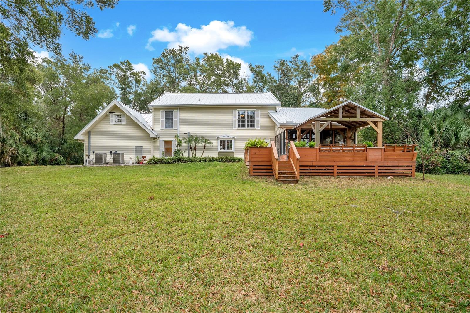 Image 49 of 61 For 8 Fernwood Trail