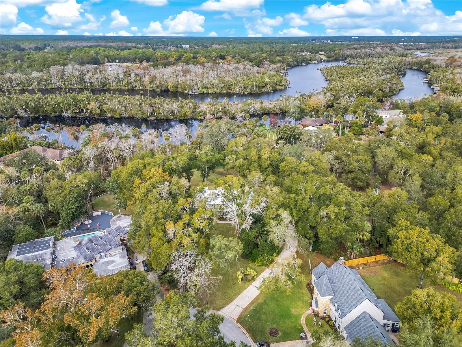 Image 52 of 61 For 8 Fernwood Trail