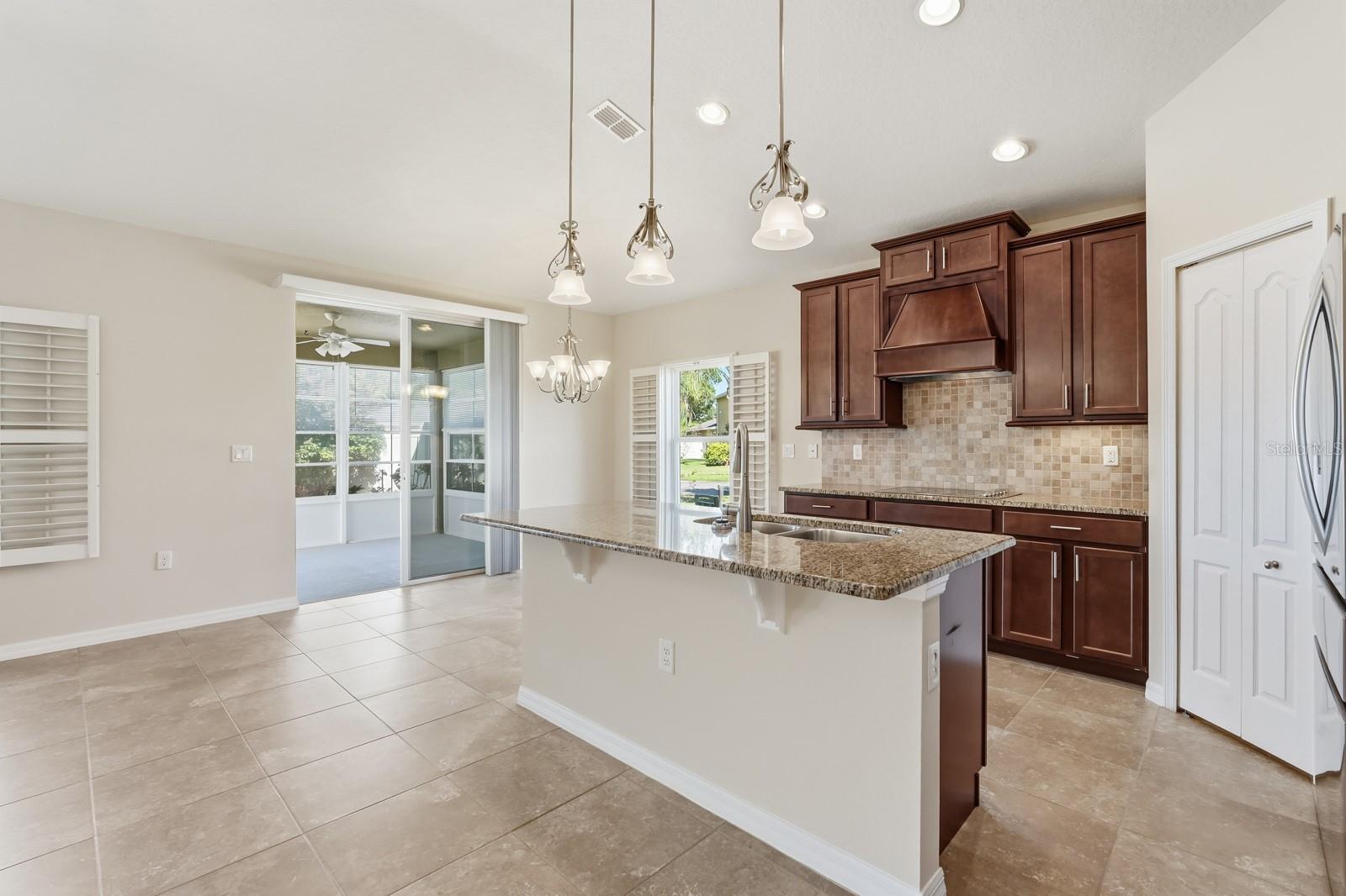 Image 27 of 59 For 740 Grape Ivy Lane