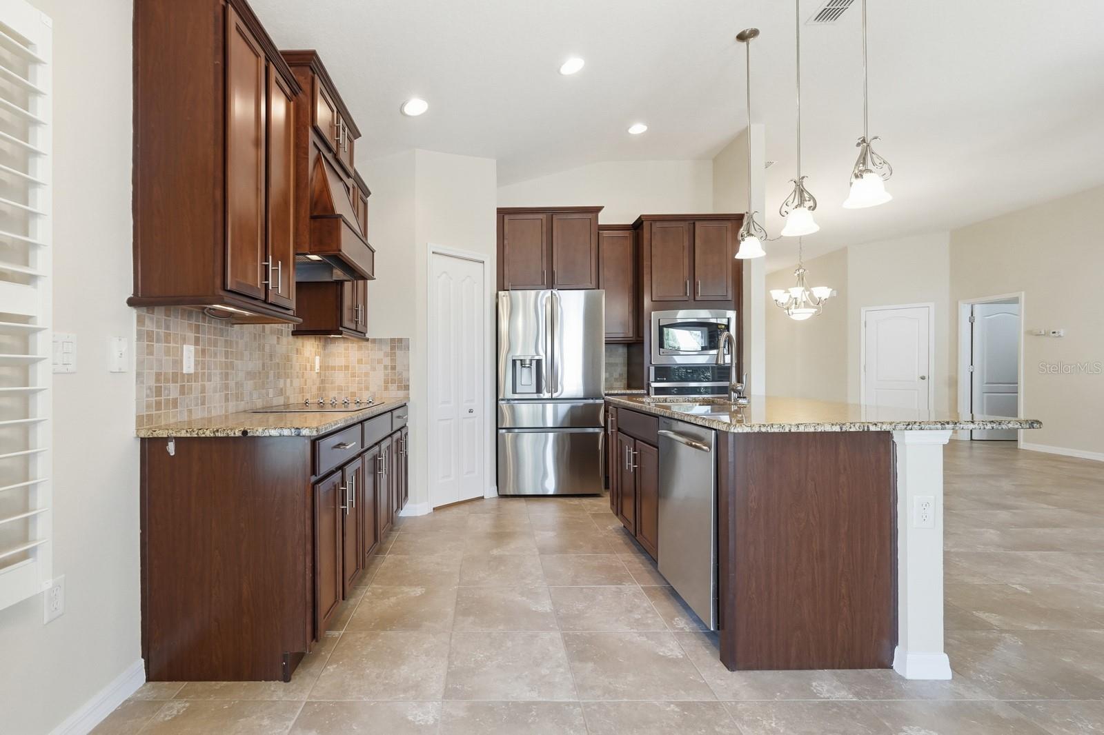 Image 32 of 59 For 740 Grape Ivy Lane