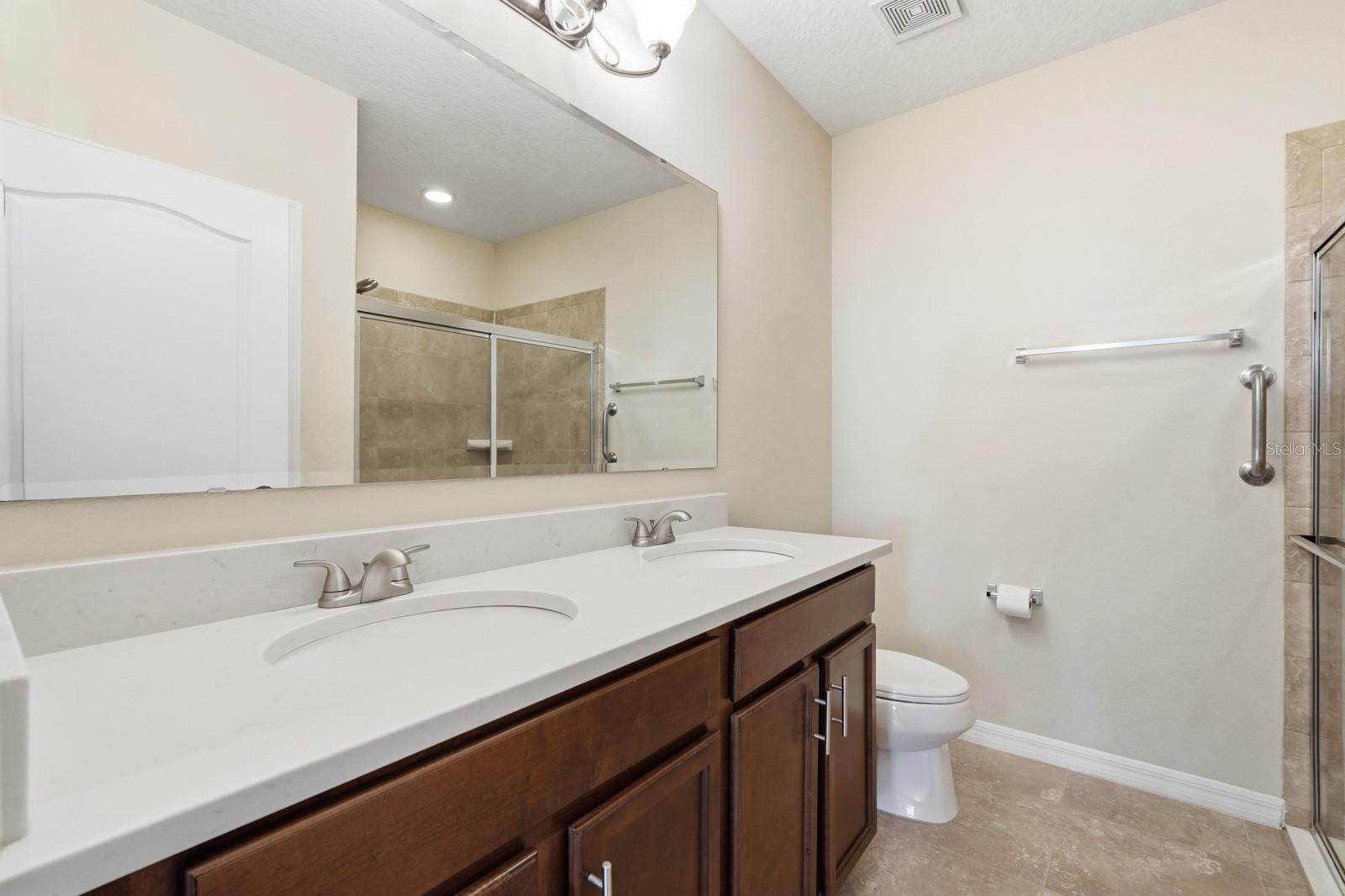 Image 36 of 59 For 740 Grape Ivy Lane