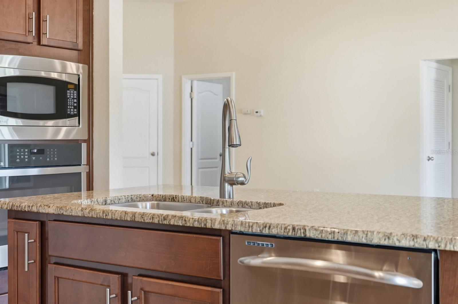 Image 47 of 59 For 740 Grape Ivy Lane