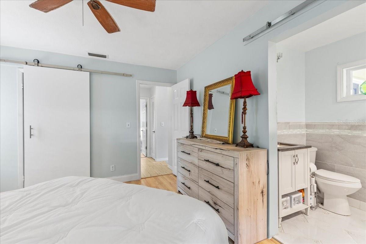 Image 24 of 50 For 25 Crompton Place