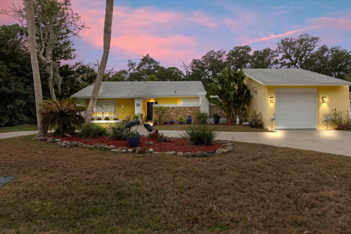 Image 50 of 50 For 25 Crompton Place