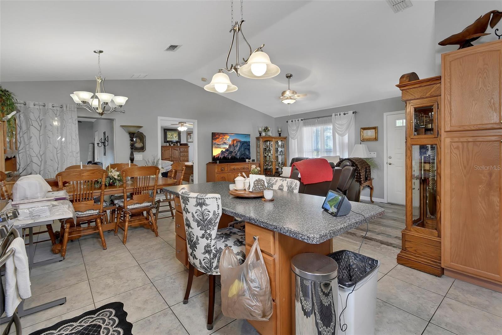 Image 15 of 42 For 43746 Sunset Drive