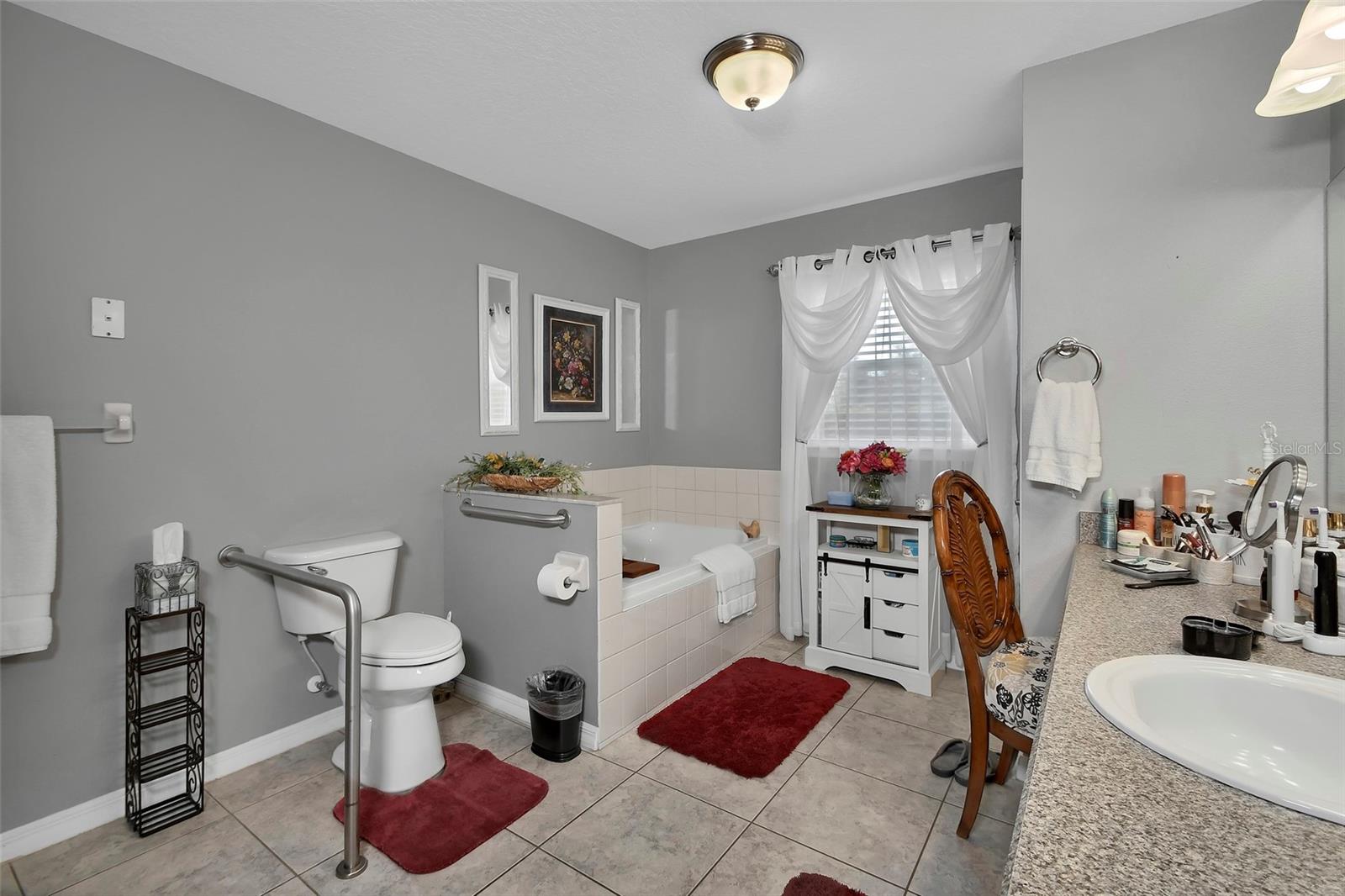 Image 19 of 42 For 43746 Sunset Drive