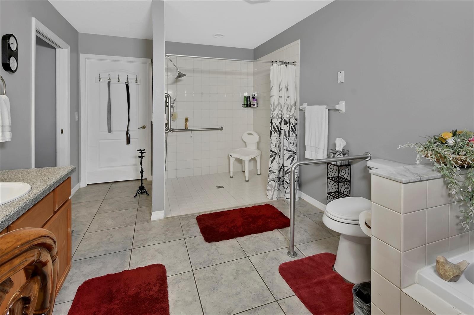 Image 21 of 42 For 43746 Sunset Drive