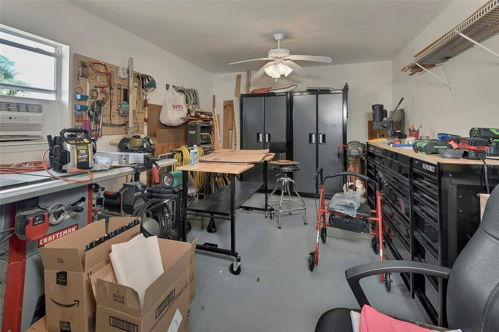 Image 26 of 42 For 43746 Sunset Drive