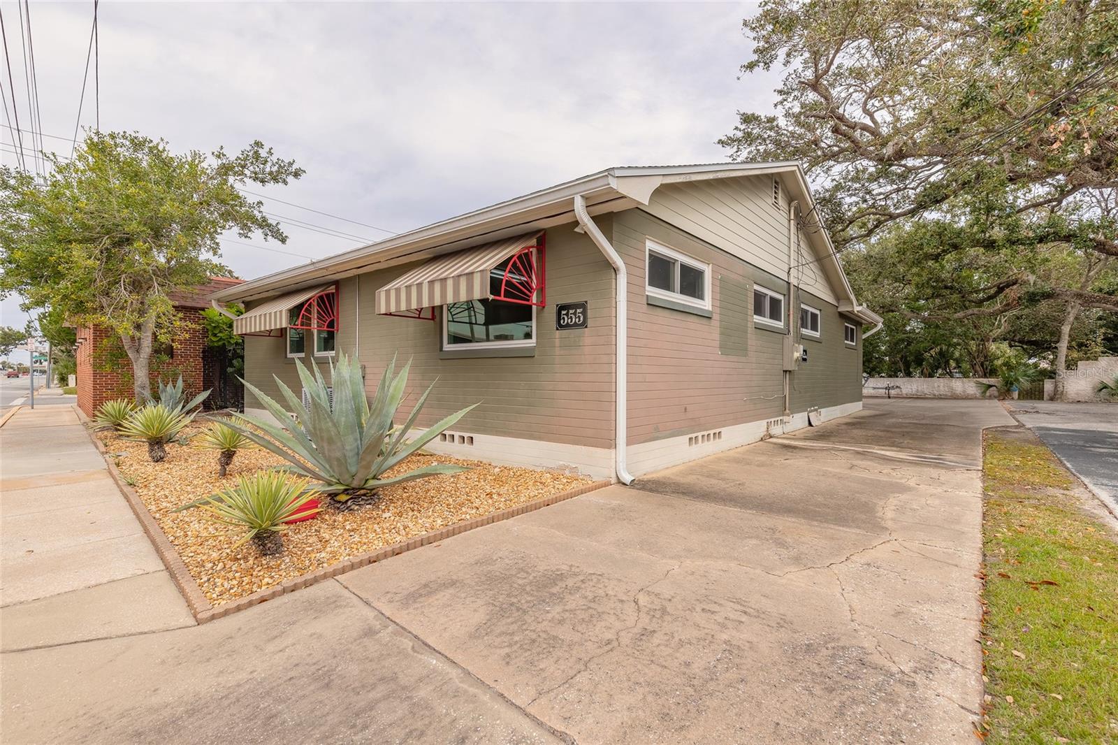 Details for 555 Ballough Road, DAYTONA BEACH, FL 32114