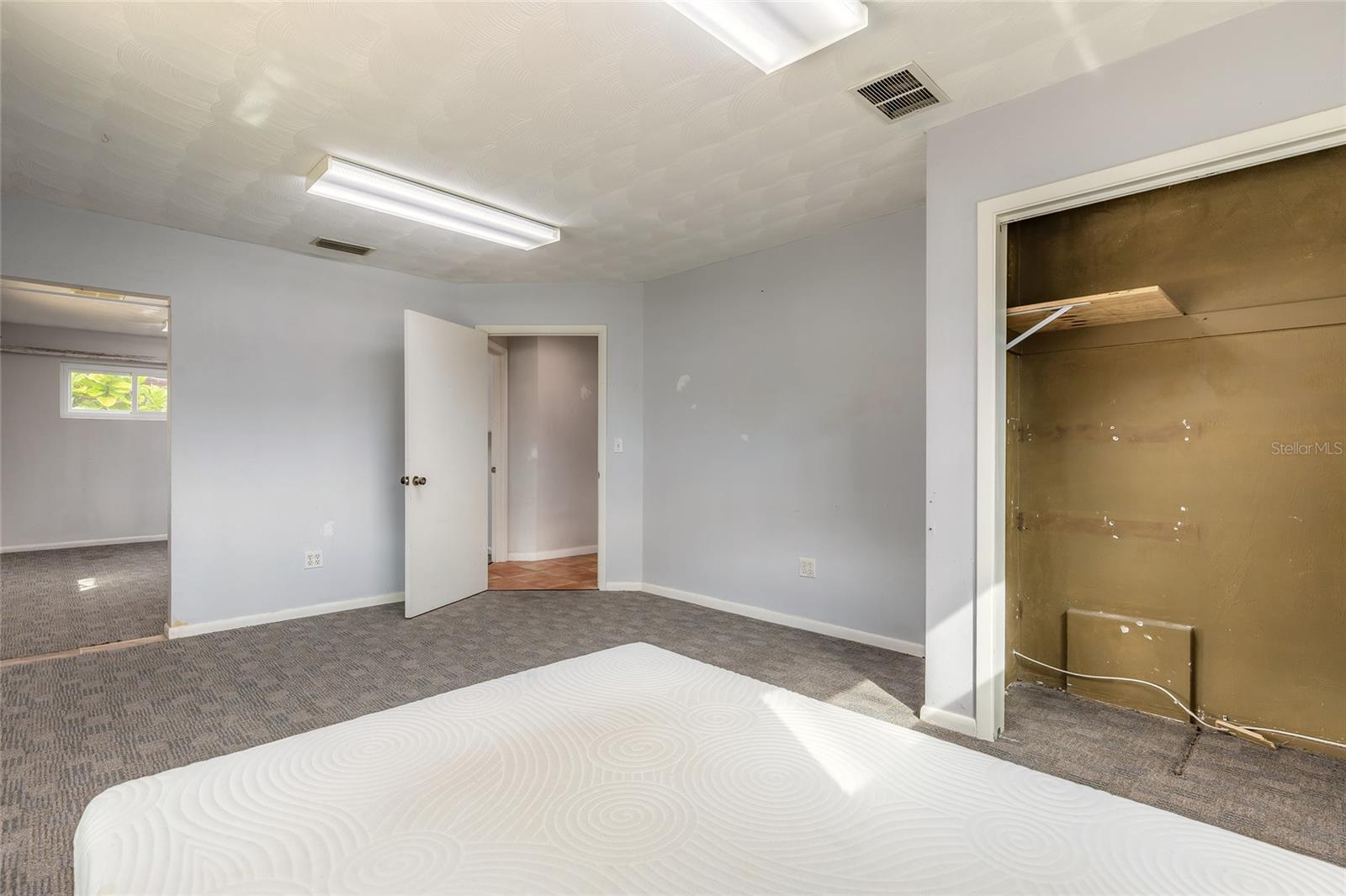 Image 11 of 21 For 555 Ballough Road