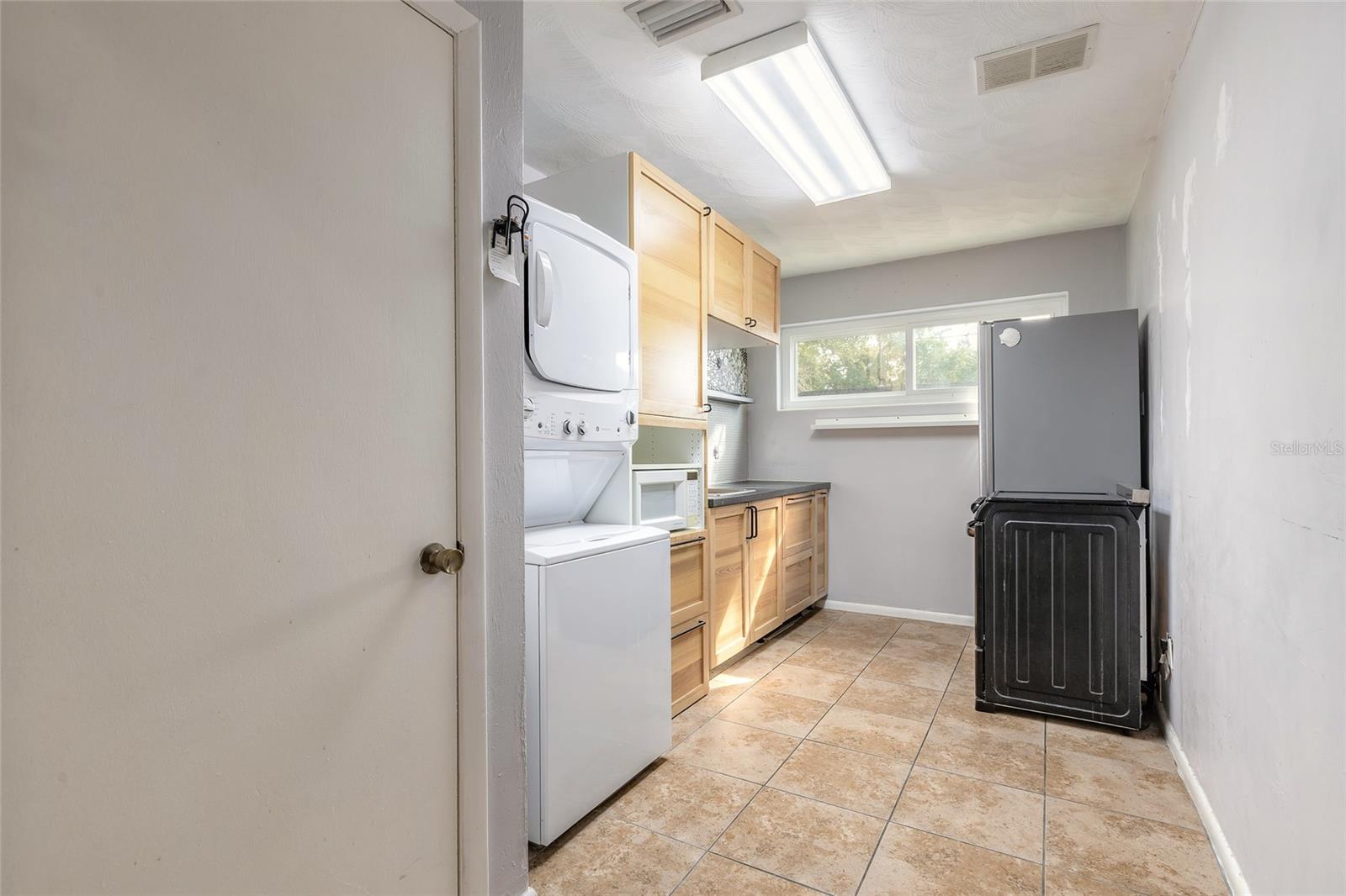 Image 12 of 21 For 555 Ballough Road