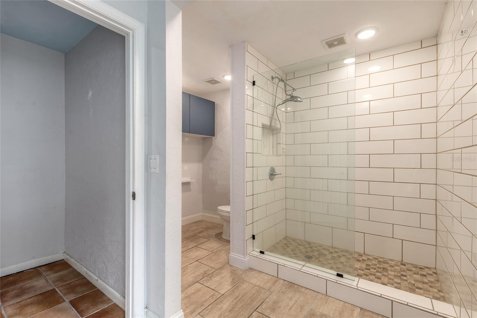 Image 14 of 21 For 555 Ballough Road