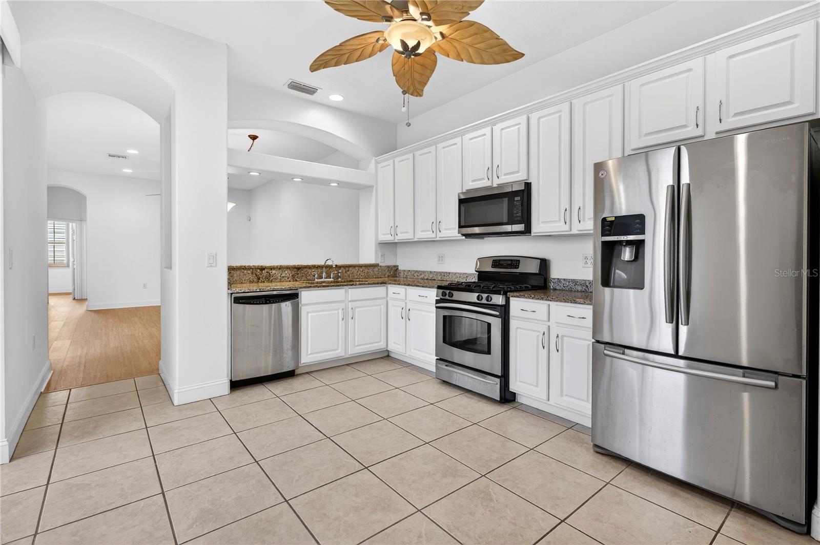 Image 13 of 47 For 8652 Villanova Drive 1001