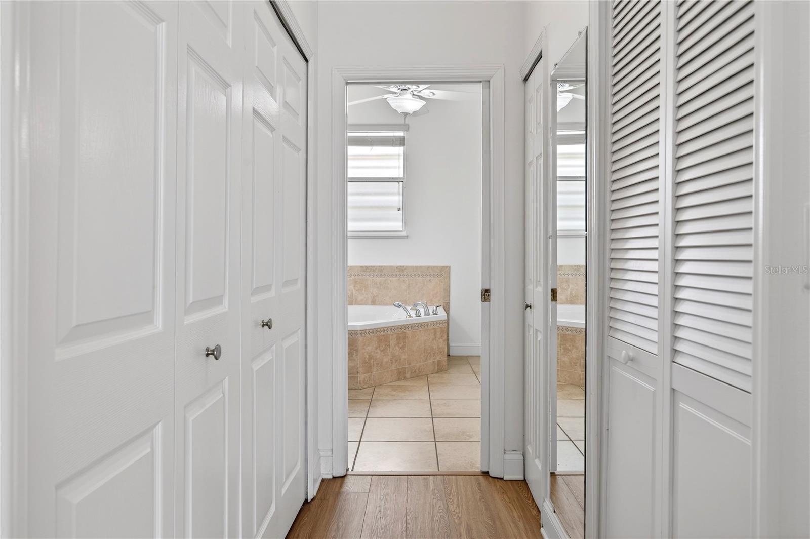 Image 21 of 47 For 8652 Villanova Drive 1001