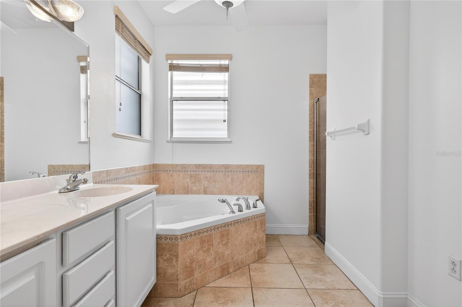 Image 24 of 47 For 8652 Villanova Drive 1001