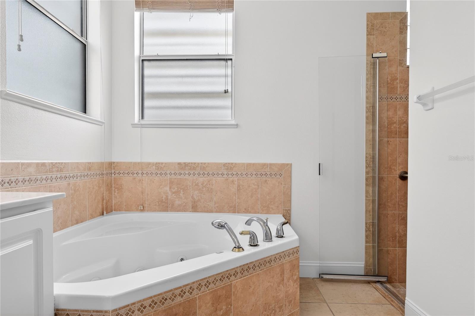 Image 26 of 47 For 8652 Villanova Drive 1001