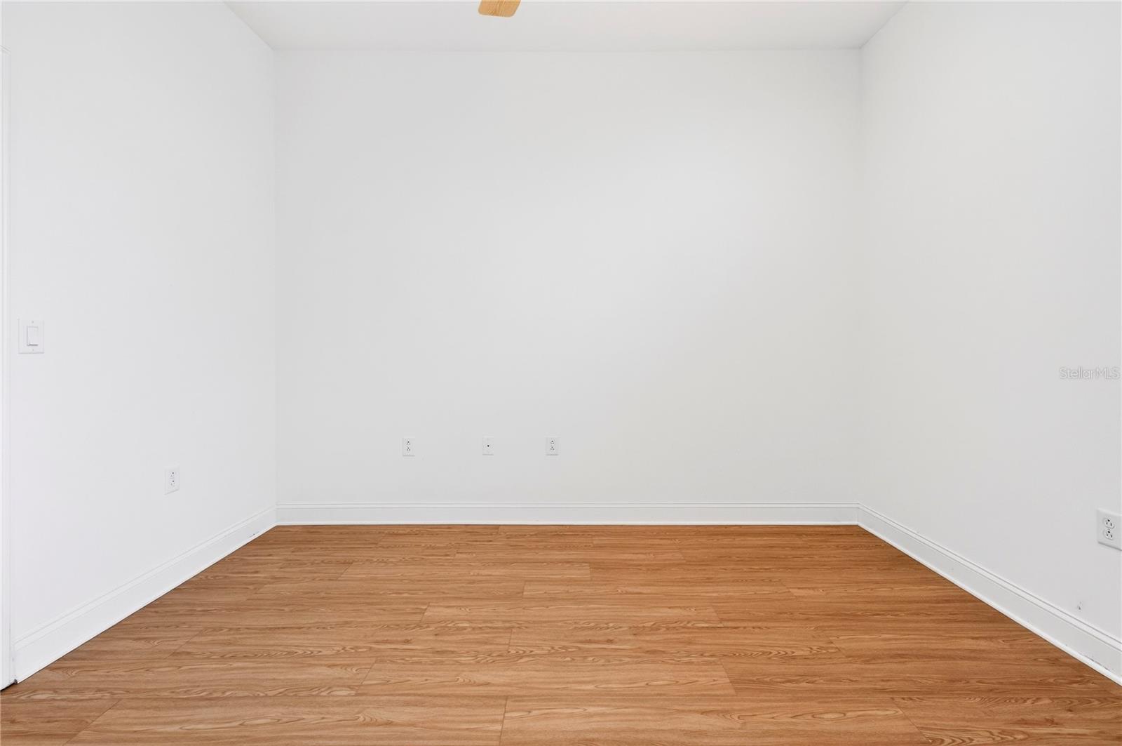 Image 37 of 47 For 8652 Villanova Drive 1001