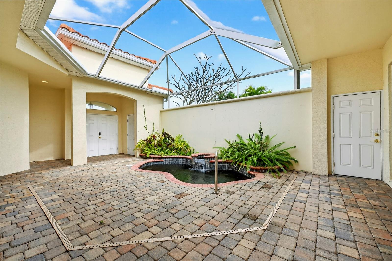 Image 42 of 47 For 8652 Villanova Drive 1001