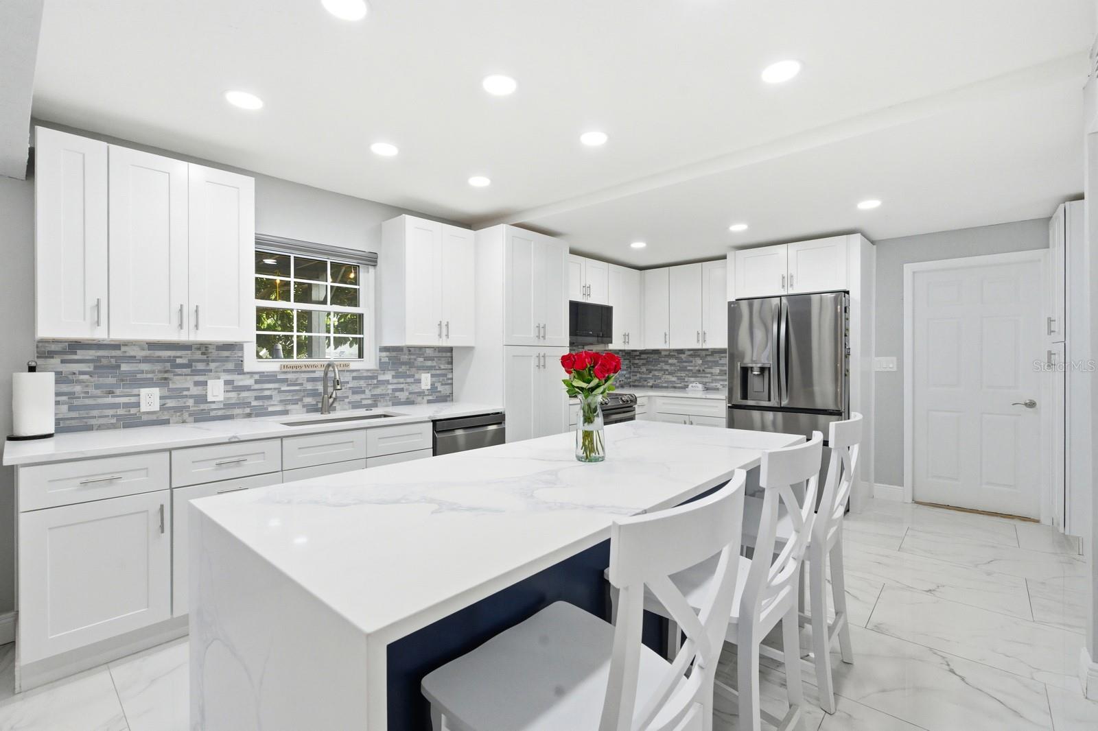 Image 17 of 70 For 5743 Sweetwater Boulevard