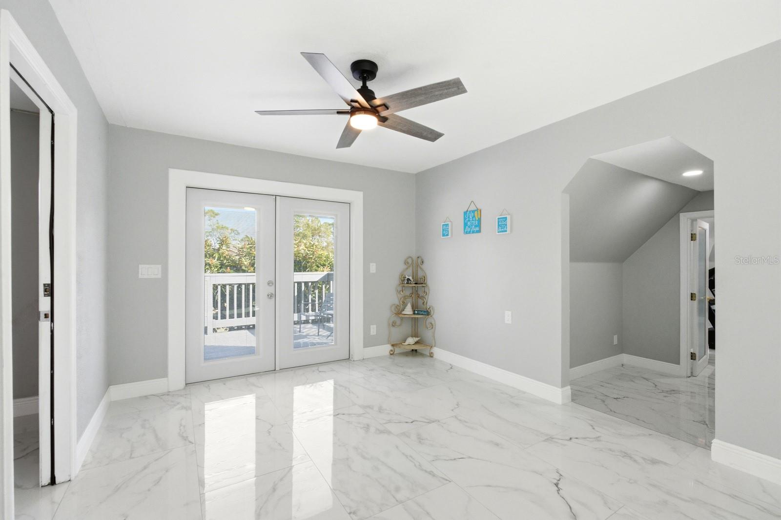 Image 36 of 70 For 5743 Sweetwater Boulevard