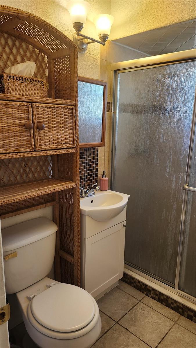 Image 11 of 30 For 788 Halstead Street