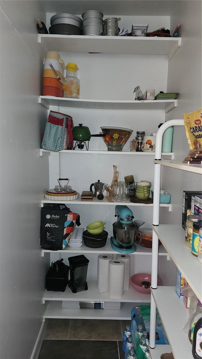 Image 22 of 30 For 788 Halstead Street