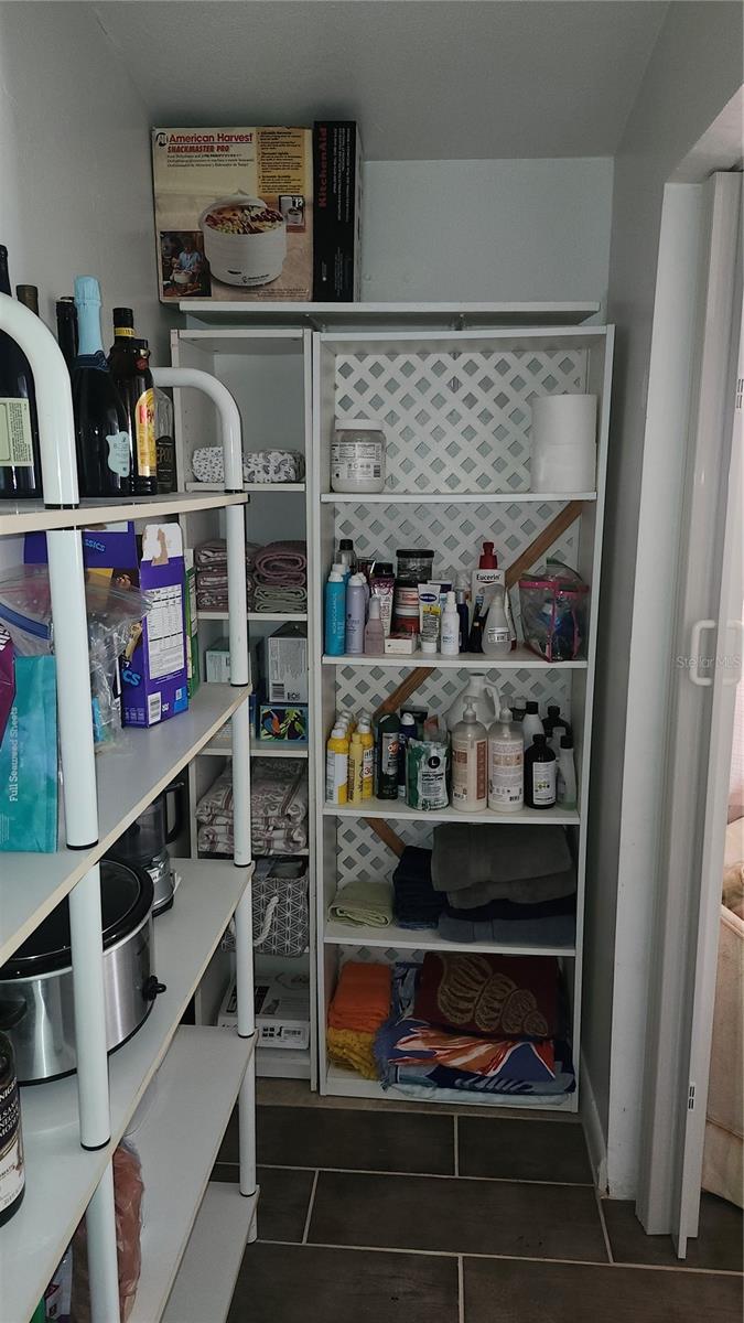 Image 23 of 30 For 788 Halstead Street