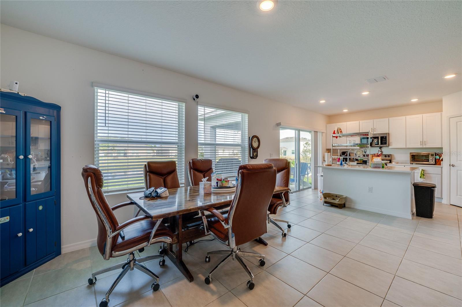 Image 10 of 32 For 365 River Front Way