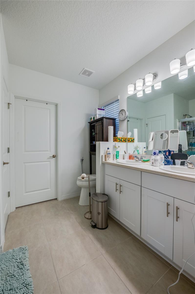 Image 16 of 32 For 365 River Front Way