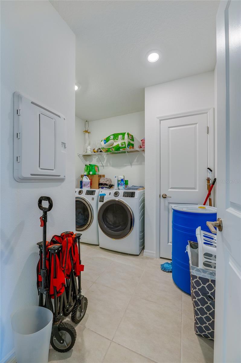 Image 21 of 32 For 365 River Front Way