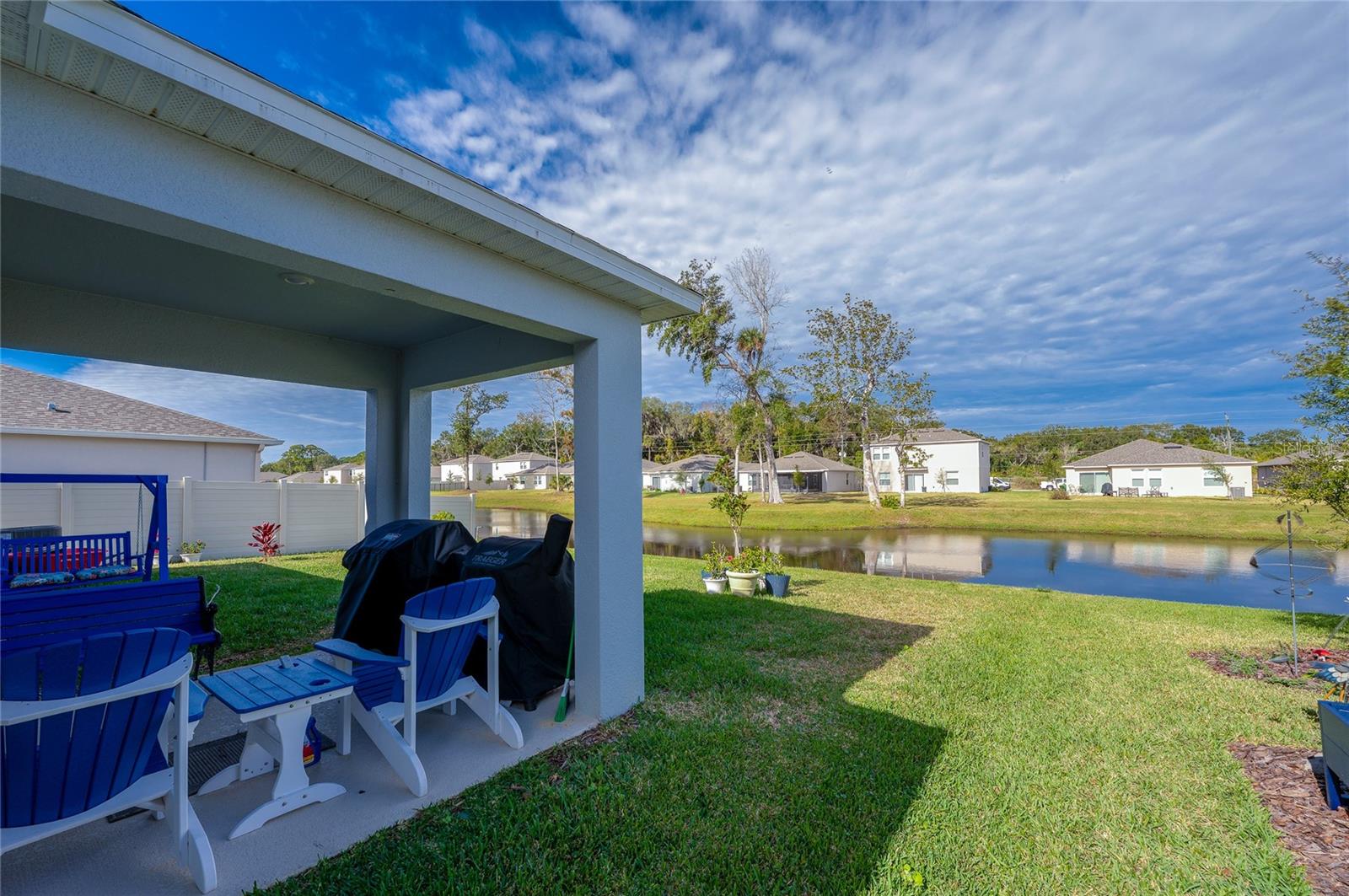 Image 22 of 32 For 365 River Front Way