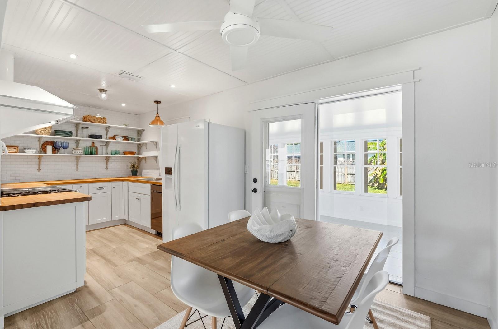 Image 10 of 53 For 25 Dolphin Avenue