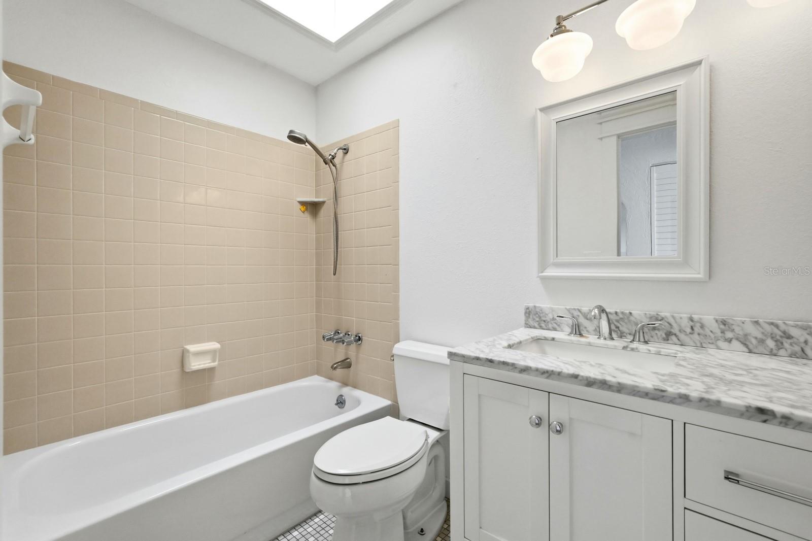 Image 25 of 53 For 25 Dolphin Avenue