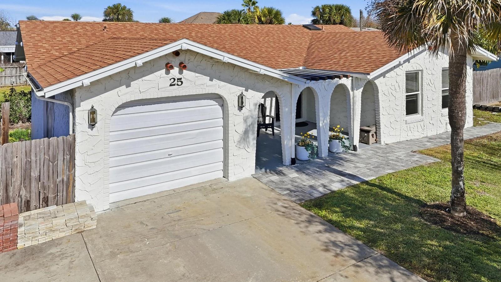 Image 41 of 53 For 25 Dolphin Avenue