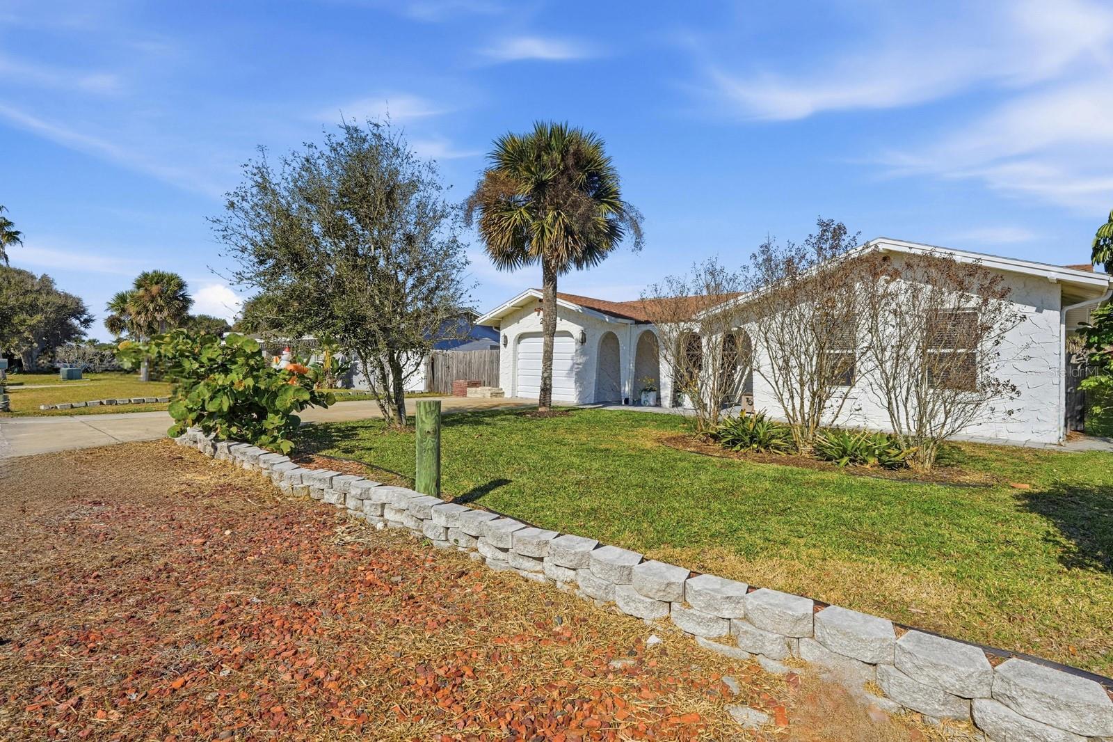 Image 45 of 53 For 25 Dolphin Avenue