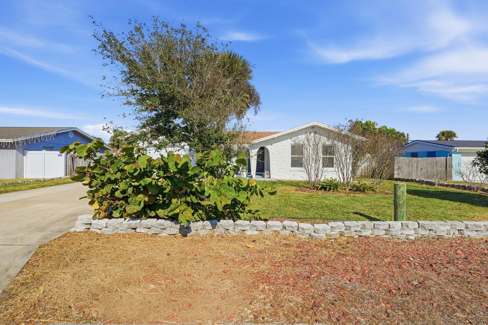 Image 46 of 53 For 25 Dolphin Avenue